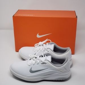 New with box NIKE VAPOR WOMENS GOLF SHOES